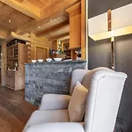 Dom wakacyjny Harmony Deluxe Chalet, Sauna & Fireplace By Belle-stay *