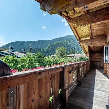 Harmony Deluxe Chalet, Sauna & Fireplace By Belle-stay *