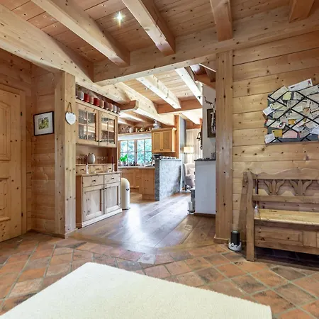 Harmony Deluxe Chalet, Sauna & Fireplace By Belle-stay