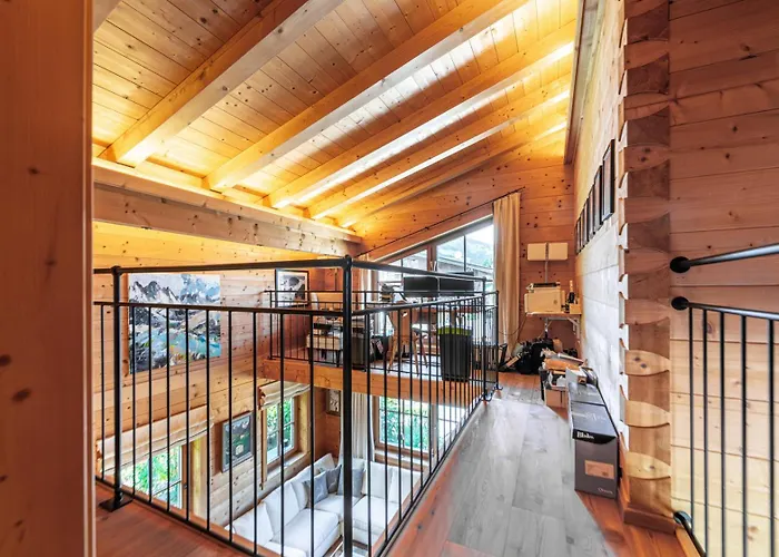 بيت للعطل Harmony Deluxe Chalet, Sauna & Fireplace By Belle-stay