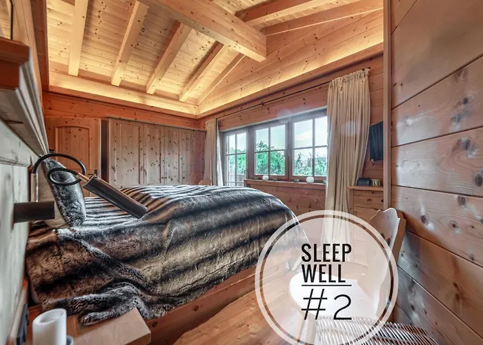 بيت للعطل Harmony Deluxe Chalet, Sauna & Fireplace By Belle-stay