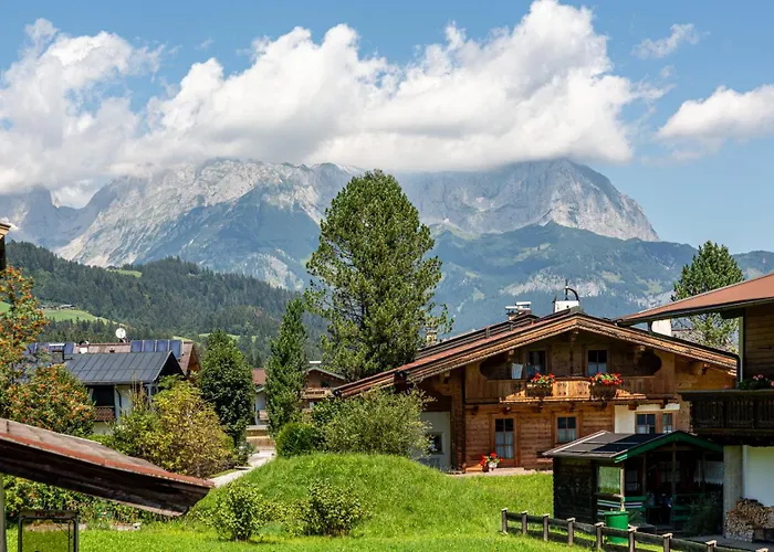 Harmony Deluxe Chalet, Sauna & Fireplace By Belle-stay