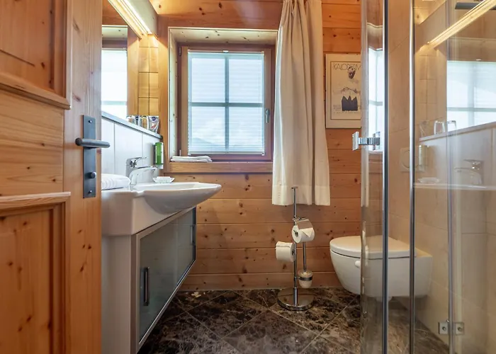 Feriehus Harmony Deluxe Chalet, Sauna & Fireplace By Belle-stay